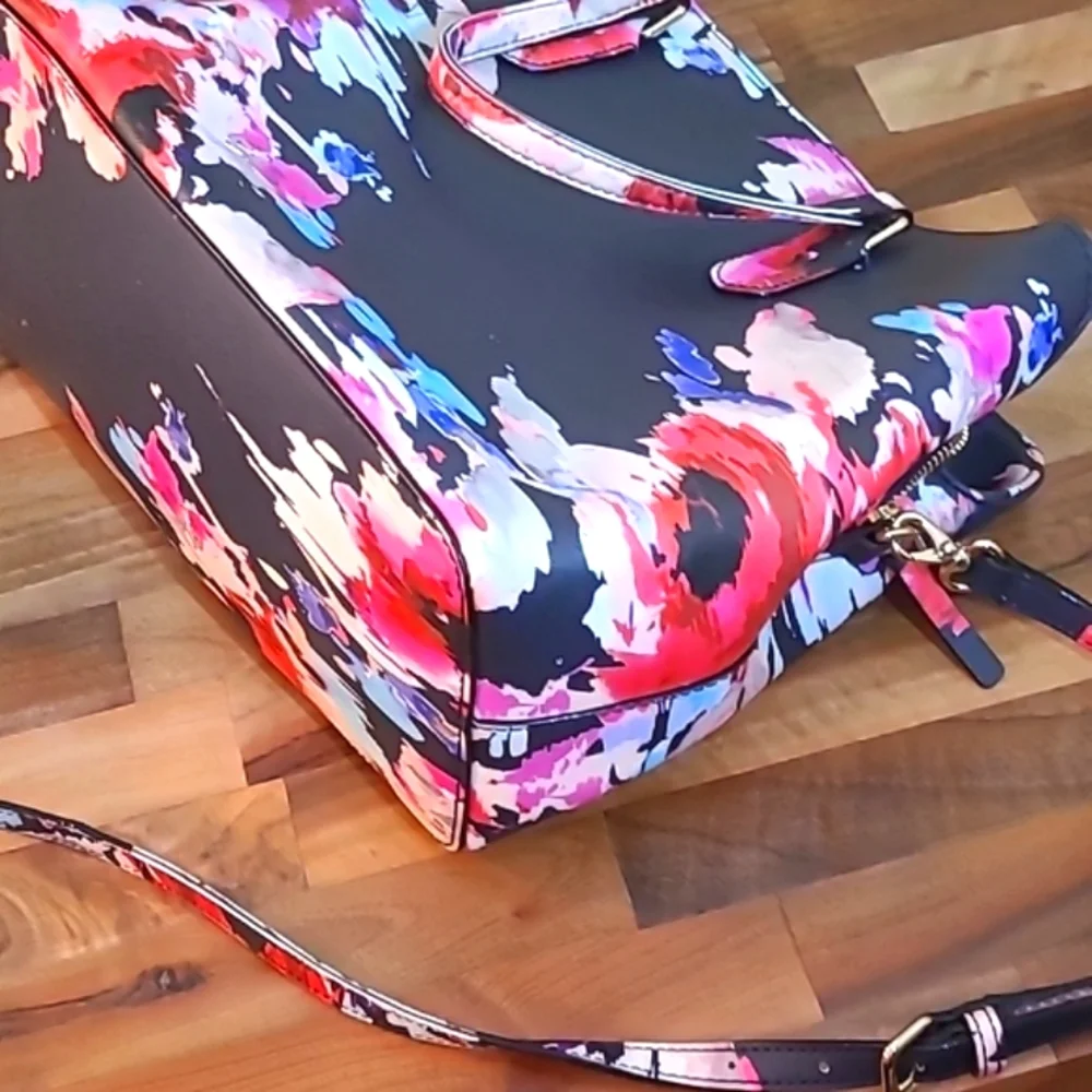 Kate Spade Watercolor Purse, Like New!